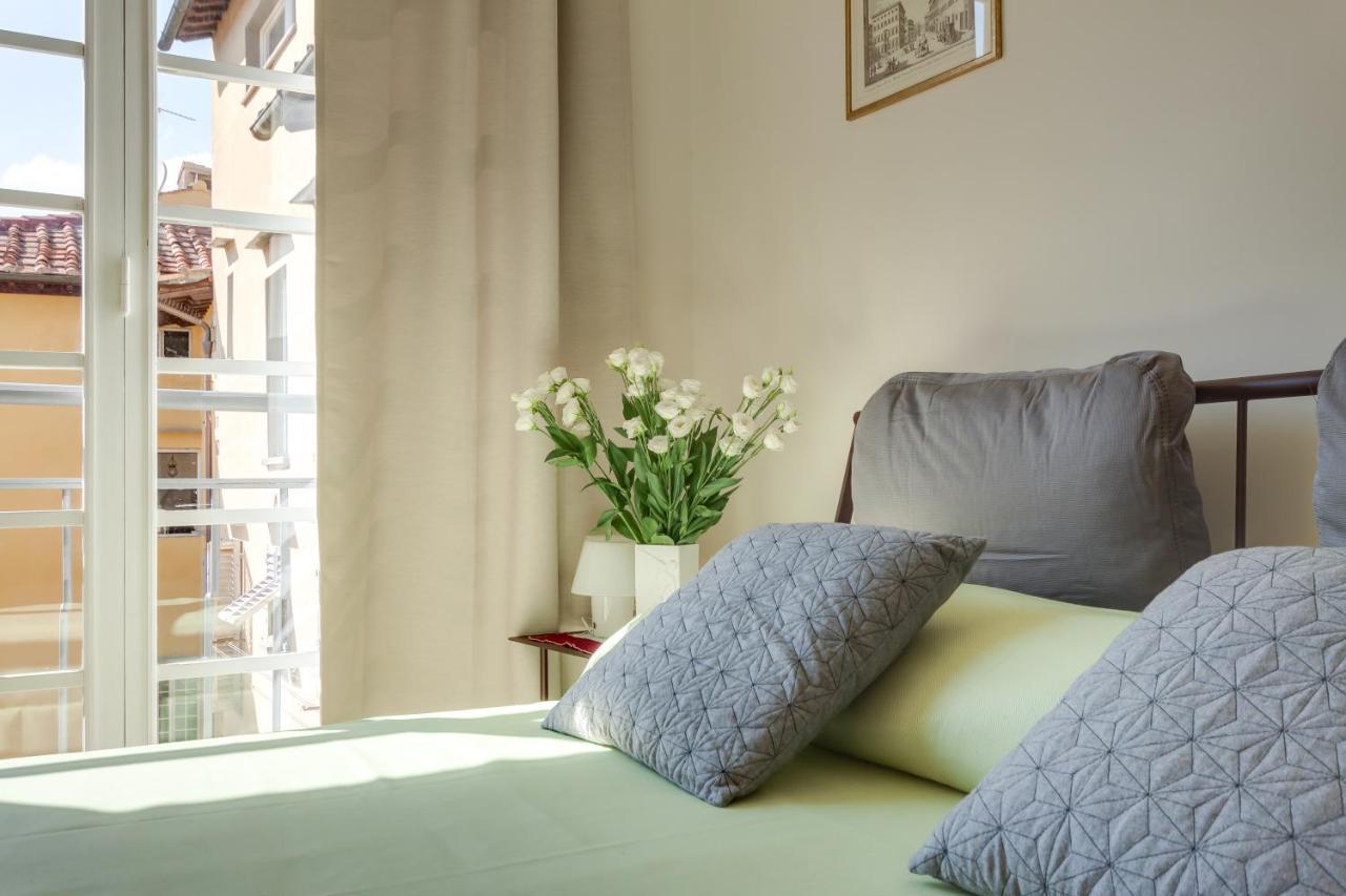 Apartments Florence - Santa Maria Balcony Exterior foto